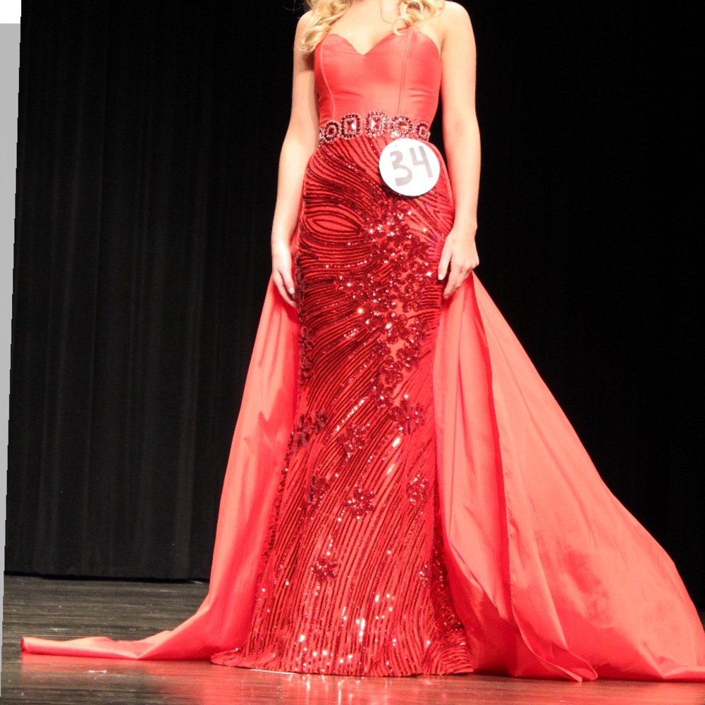 Pageant gown by Fernando Wong
